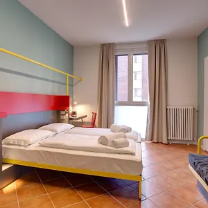 Vandrerhjem Meininger Garibaldi, Milano
